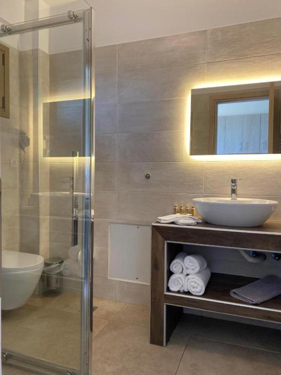 Melydron Apartments Preveza Bagian luar foto